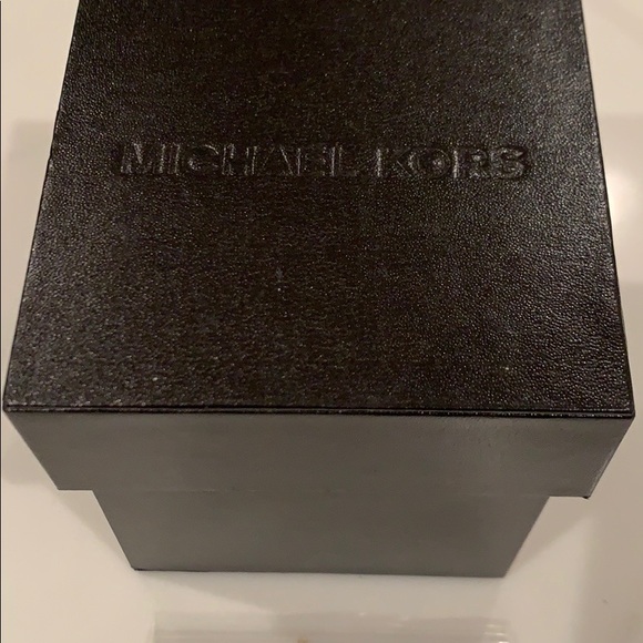 Watch - Picture 8 of 8